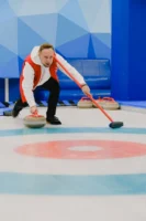 A professional male curler focused - Credits: pexels