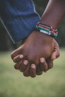 Close-up view of a couple - Credits: pexels